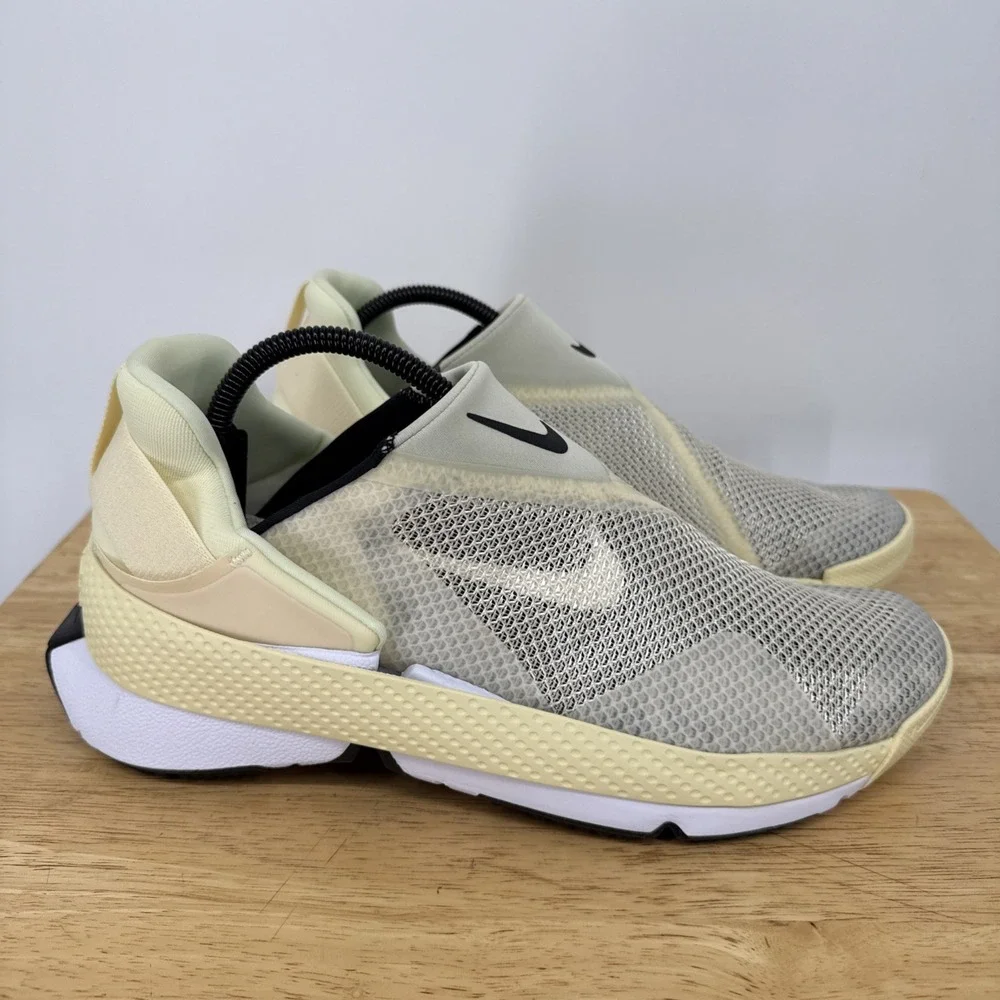 NEW Nike Go FlyEase Slip-On Sneakers Pale Ivory DR5540-700 Women's Size 11.5 Gym